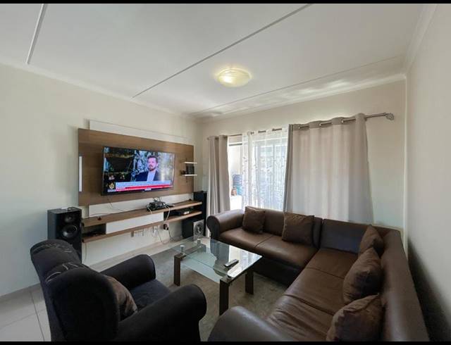 2 BEDROOM PROPERTY TO RENT IN CARLSWALD